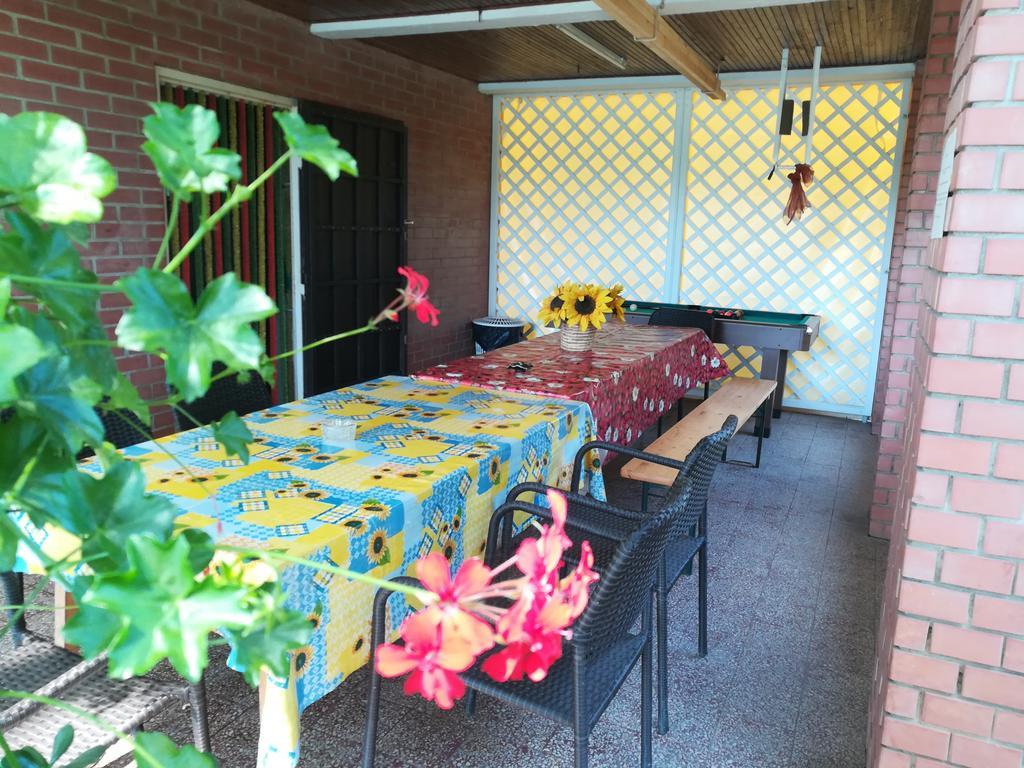 Tiszavirag Nyaralohaz Villa Szeged Ngoại thất bức ảnh