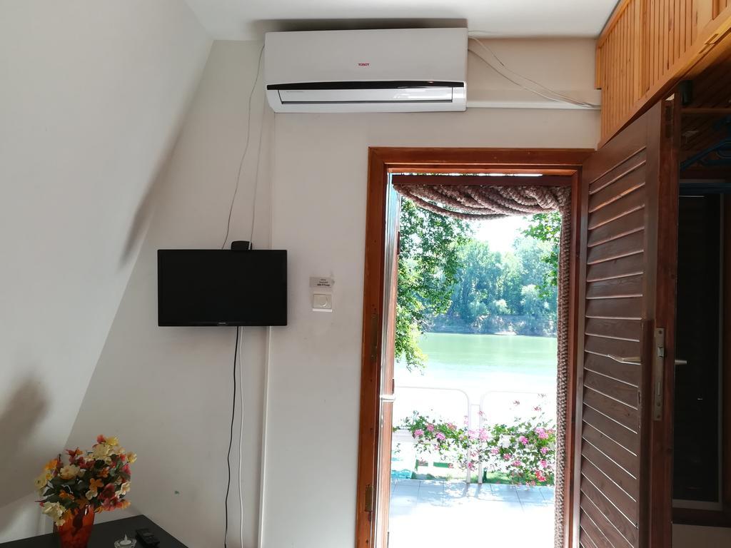 Tiszavirag Nyaralohaz Villa Szeged Ngoại thất bức ảnh