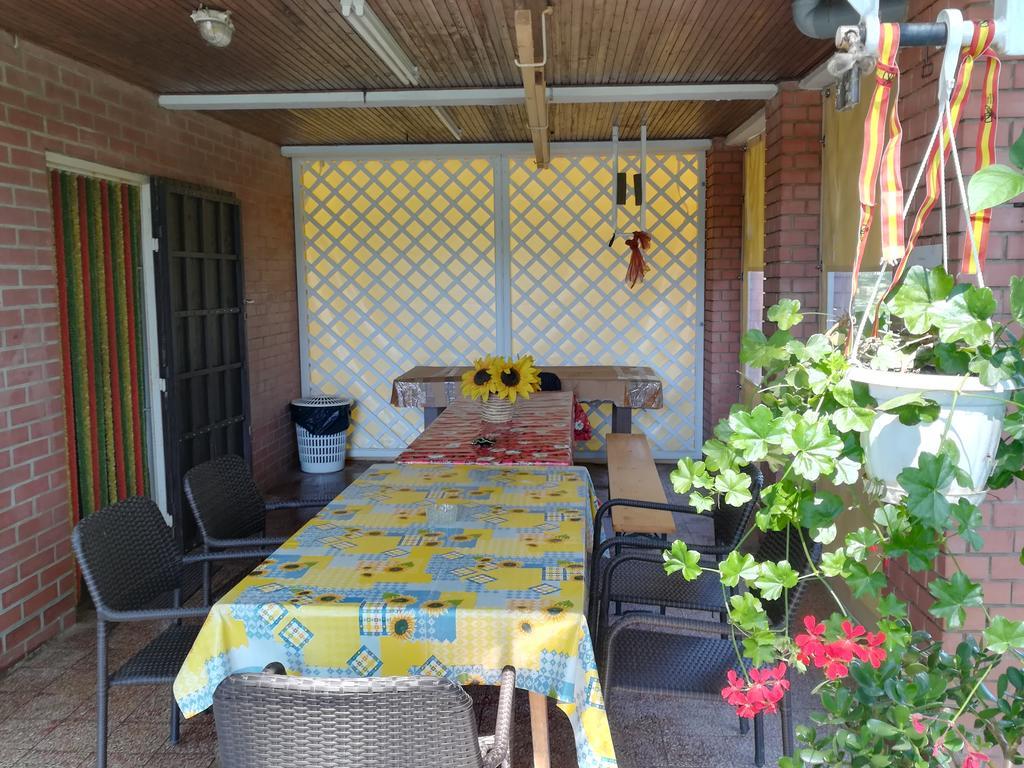 Tiszavirag Nyaralohaz Villa Szeged Ngoại thất bức ảnh